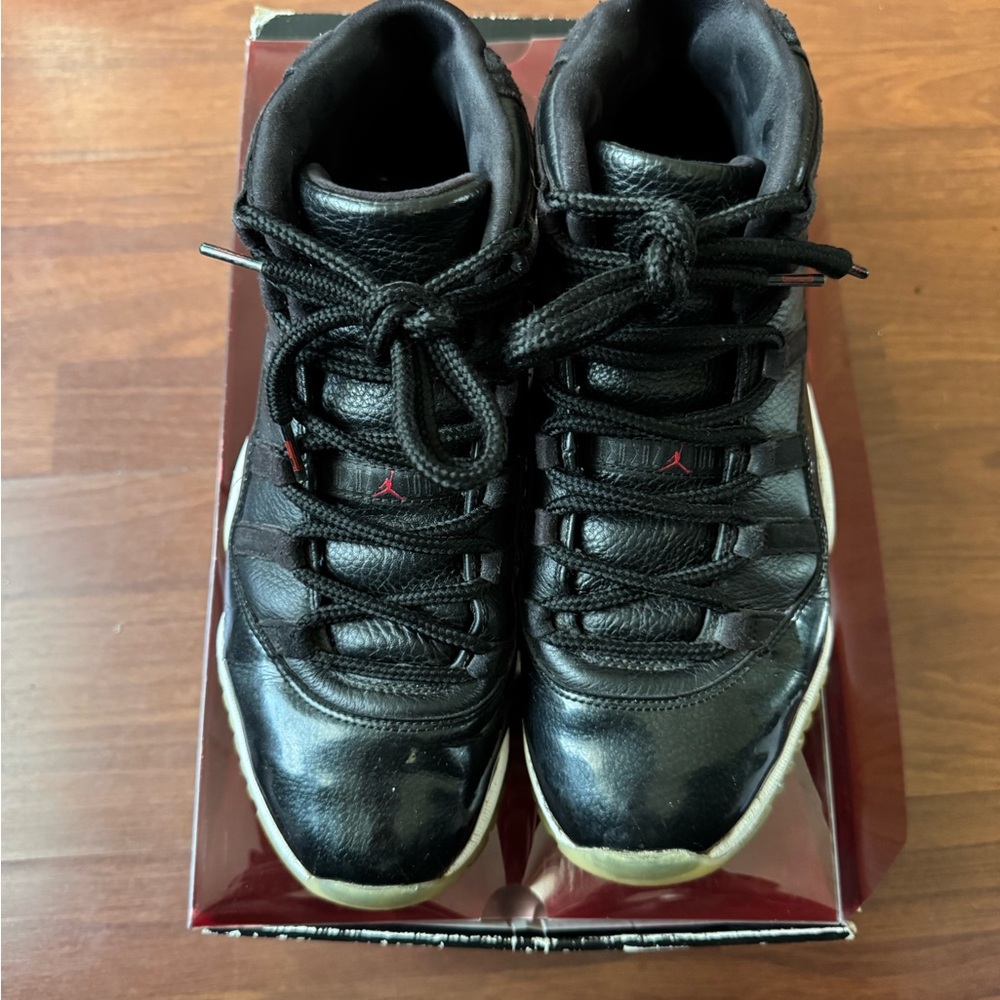 Air Jordan 11 “72-10” size 9 with OG Box